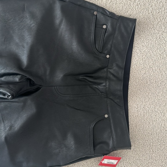 SPANX faux lea slim straight pant size large - Picture 4 of 7